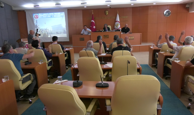 Uşak İl Genel Meclisi'nde Gedik Piliç Raporları Görüşüldü