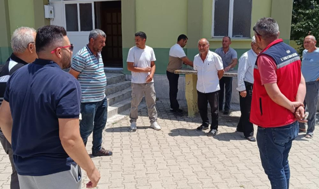 Uşak İl Tarım ve Orman Müdürlüğü ekiplerince üreticilere saha ziyareti gerçekleştirildi