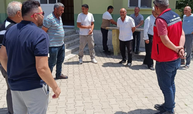 Uşak İl Tarım ve Orman Müdürlüğü ekiplerince üreticilere saha ziyareti gerçekleştirildi