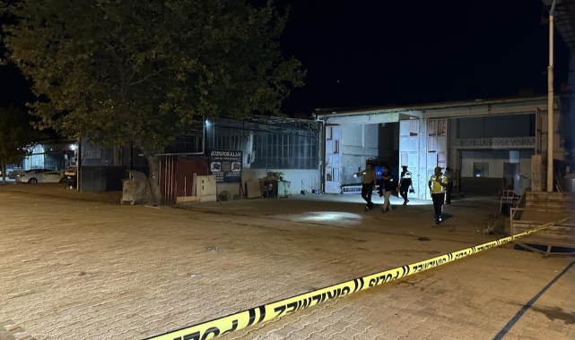 Uşak'ta iki esnaf arasındaki tartışma silahlı kavgaya dönüştü: 13 yaralı