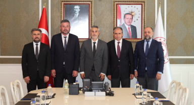 UŞAK VE İLÇELERİNİN SPOR ALTYAPISI GÜÇLENİYOR