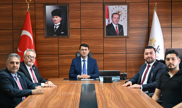 CHP Heyetinden Uşak Valisi Serdar Kartal'a Ziyaret