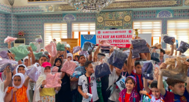ULUBEY’DE YAZ KUR’AN KURSLARI MUHTEŞEM BİR KAPANIŞLA SONA ERDİ