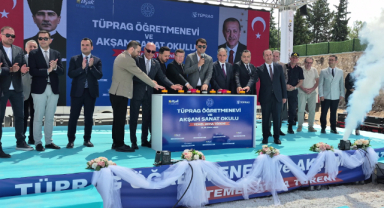 UŞAK'TA EĞİTİME DEV YATIRIM: YENİ ÖĞRETMENEVİ VE AKŞAM SANAT OKULU İÇİN TEMEL ATILDI
