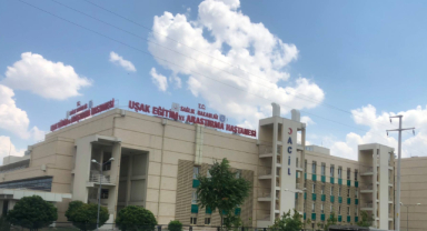 Uşak'ta havalandırma boşluğuna düşen çocuk ağır yaralandı