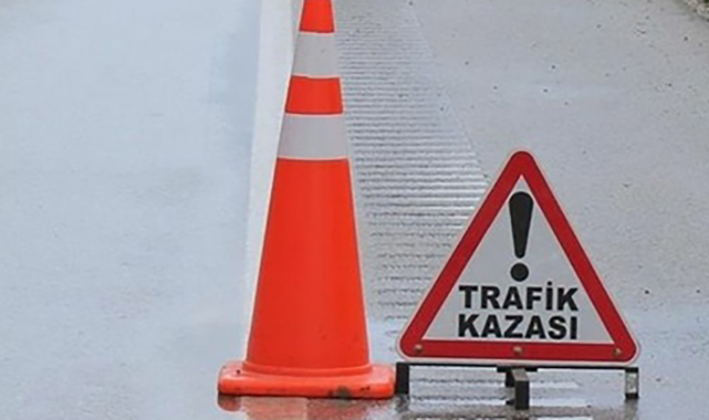 Uşak'ta otomobil ile motosiklet çarpıştı: 1 ölü