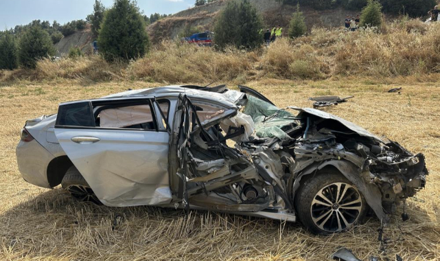 Uşak'ta otomobil takla attı: 1 ölü