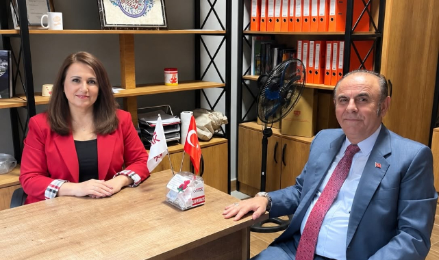 UŞAK DEFTERDARI YÜKSEL ERTEKİN'DEN ÇÖLYAK PKU EL ELE DERNEĞİ'NE ZİYARET