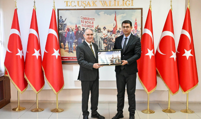 MANİSA VALİSİ ÖZKAN’DAN UŞAK VALİSİ KARTAL’A ZİYARET