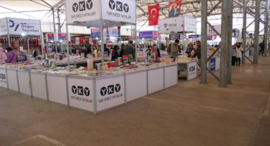 UŞAK KİTAP FUARI, OKURLARI, YAYINEVLERİNİ VE YAZARLARI BULUŞTURUYOR