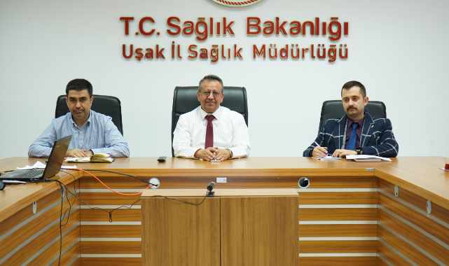 UŞAK’TA ACİL SAĞLIK HİZMETLERİ MASAYA YATIRILDI