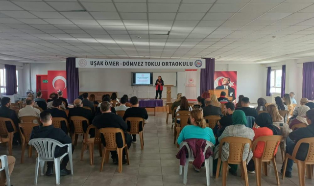 Uşak'ta okul kantini işletmecilerine hijyen eğitimi verildi