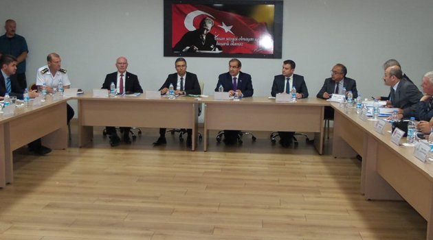 Bağımlılık İle Mücadele İl Koordinasyon Kurulu toplantısı Vali Salim Demir başkanlığında gerçekleştirildi.
