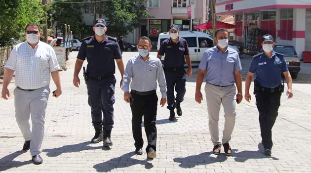 Banaz Kaymakamı Oğuz Alp Çağlar, Covid-19 denetimlerine katıldı