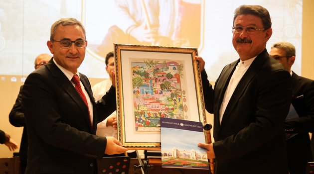 Belediye Başkanı Prof. Dr. Alim IŞIK, Merhum Ressam Ahmet YAKUPOĞLU'nu anma programına katıldı.