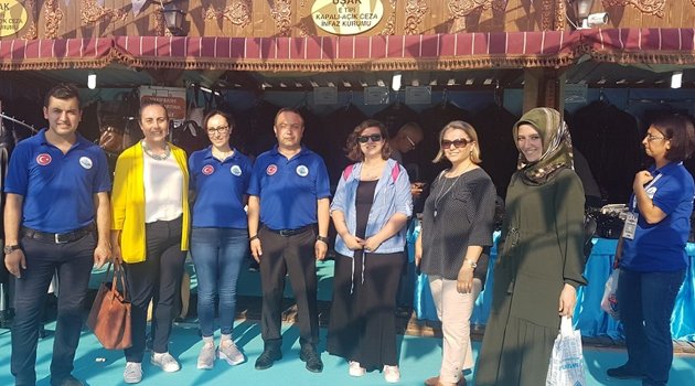 Deri Mont Tasarımları Müşterileri İle Buluştu