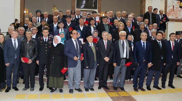 Kıbrıs Gazilerine, Madalya Tevcih Töreni Düzenlendi