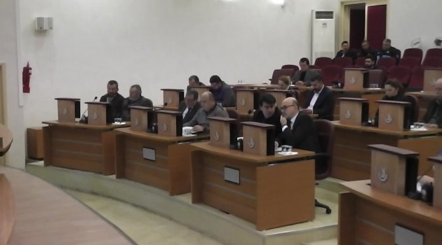 MHP Belediye Meclis Üyeleri İstifa Dilekçelerini Belediye Başkanı Nurullah Cahan’a Teslim Ettiler.