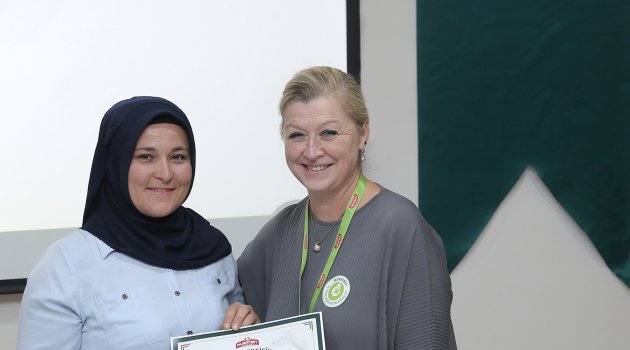 Muratbey’den Uşak lı kadın süt üreticilerine destek