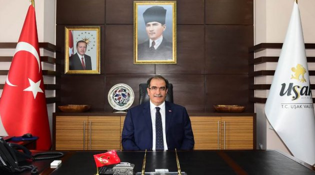 Uşak Valisi Salim Demir Cumhuriyetin İlanının 95. Yıldönümü Nedeniyle Bir Mesaj Yayınladı.