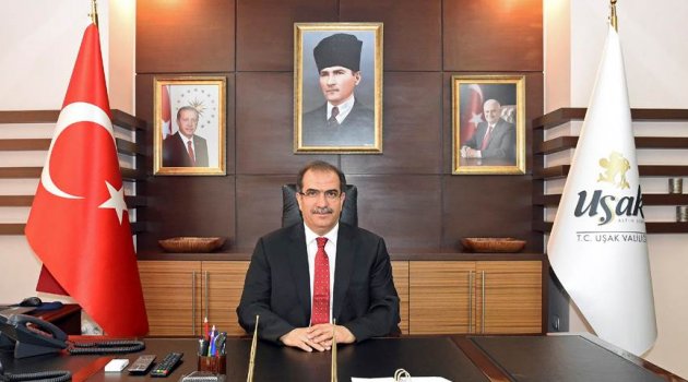 Uşak Valisi Salim DEMİR'in Yeni Yıl Mesajı