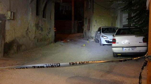 Uşak'ta kanlı gece: 1 ölü, 1 ağır yaralı