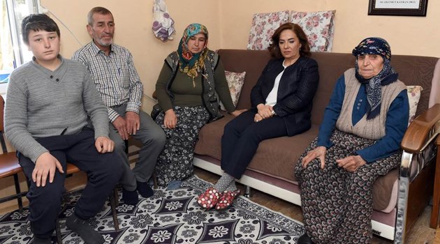 Vali Funda Kocabıyık P. Er Umut Kayran’ın ailesine taziyede bulundu.
