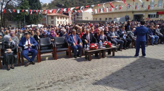 Yeni Seçilen Simav Belediye Başkanı Adil BİÇER Mazbatasını Aldı. Süleyman ÖZKAN, Görevi Adil BİÇER'e Devretti.