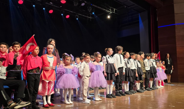 23 Nisan Ulusal Egemenlik ve Çocuk Bayramı Uşak'ta coşkuyla kutlandı